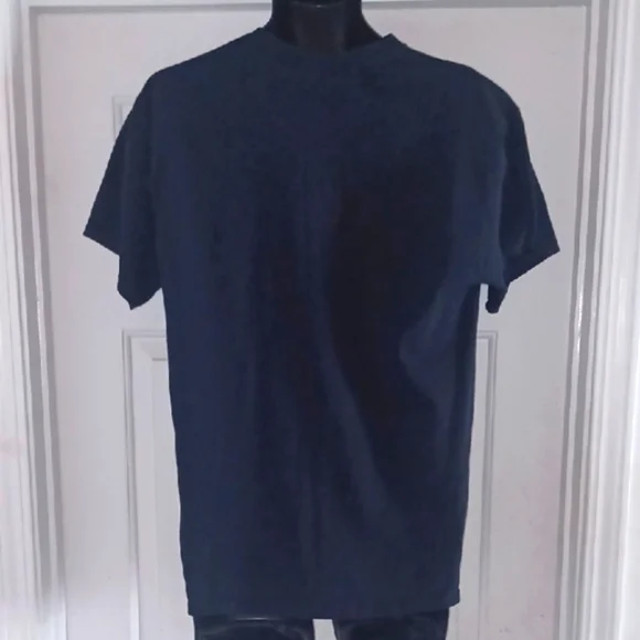 Gildan Black Short Sleeve Tee Canada Maple Leaf - Picture 3 of 3